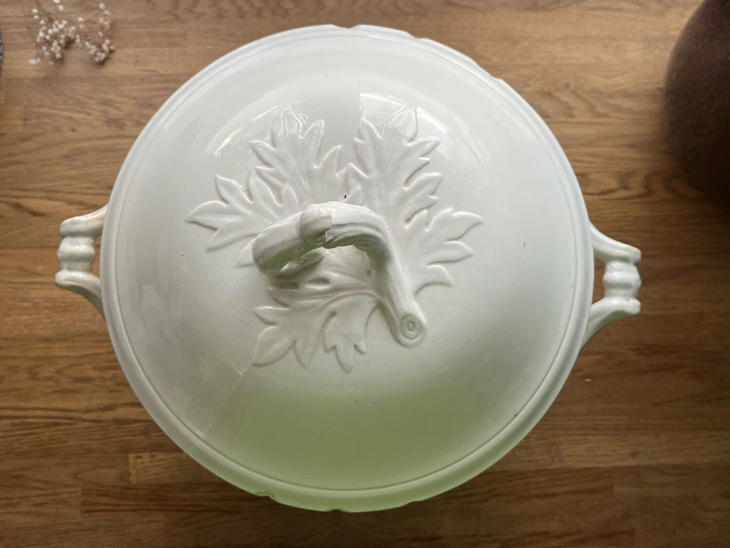 Old tureen St Amand and North Hamage