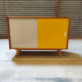 Buffet U 452 jaune par Jiri Jiroutek pour Interier Praha 1960