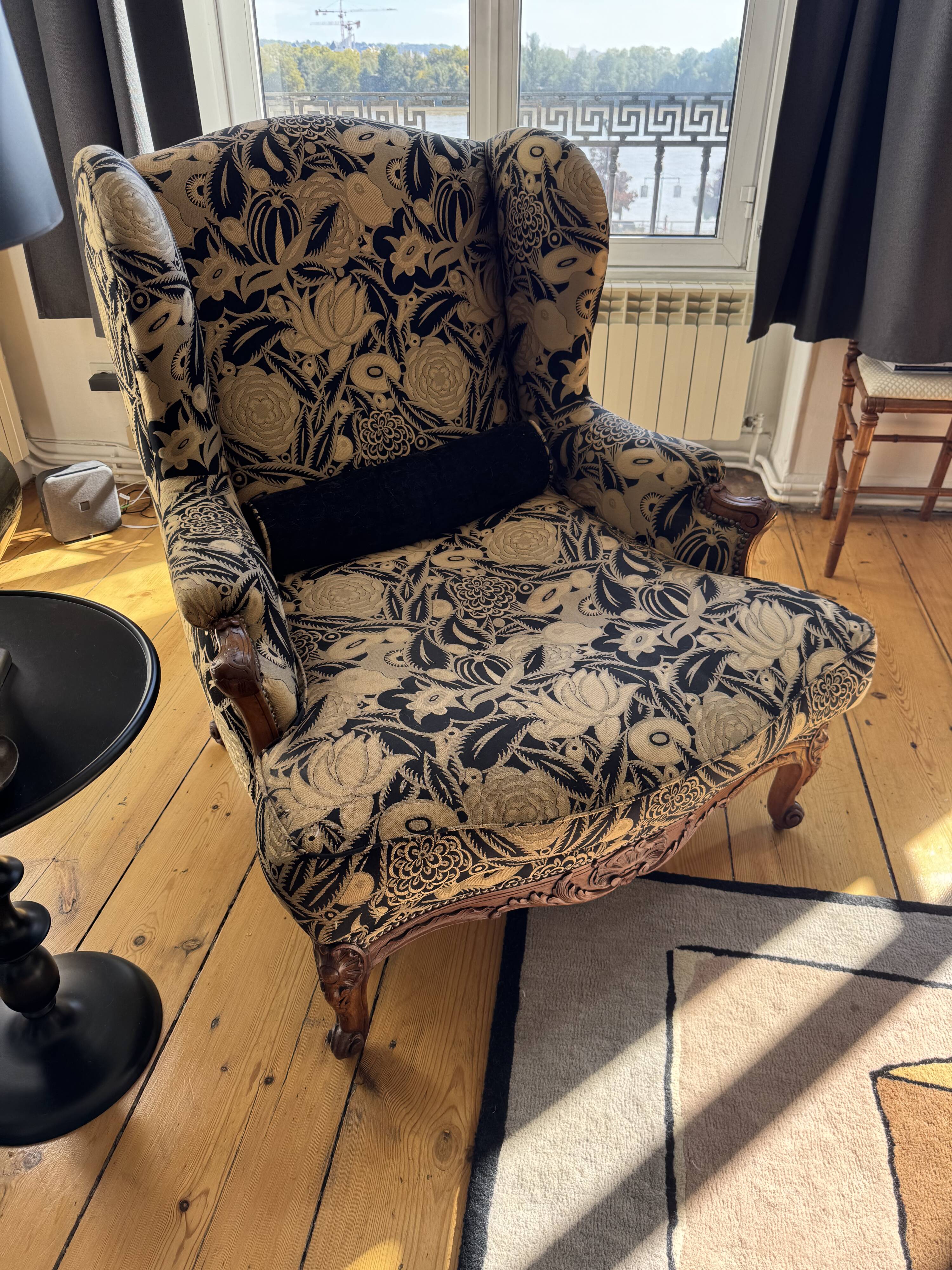 Louis IV armchair - Prelle silk factory