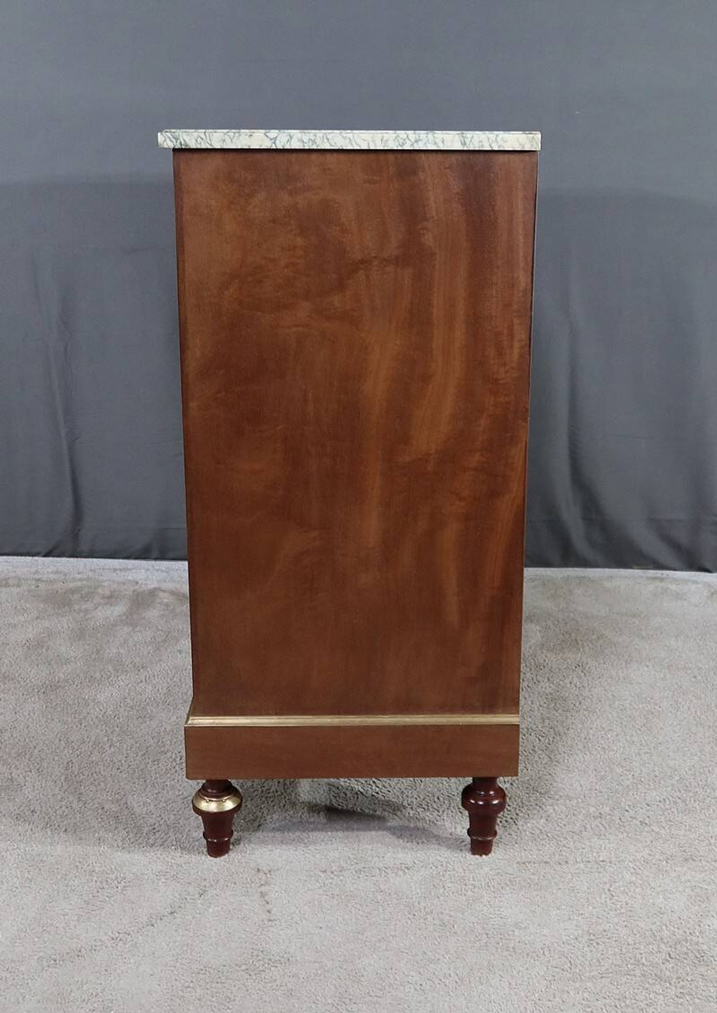 Commode Chiffonnière en Acajou, style Louis XVI – Milieu XXe