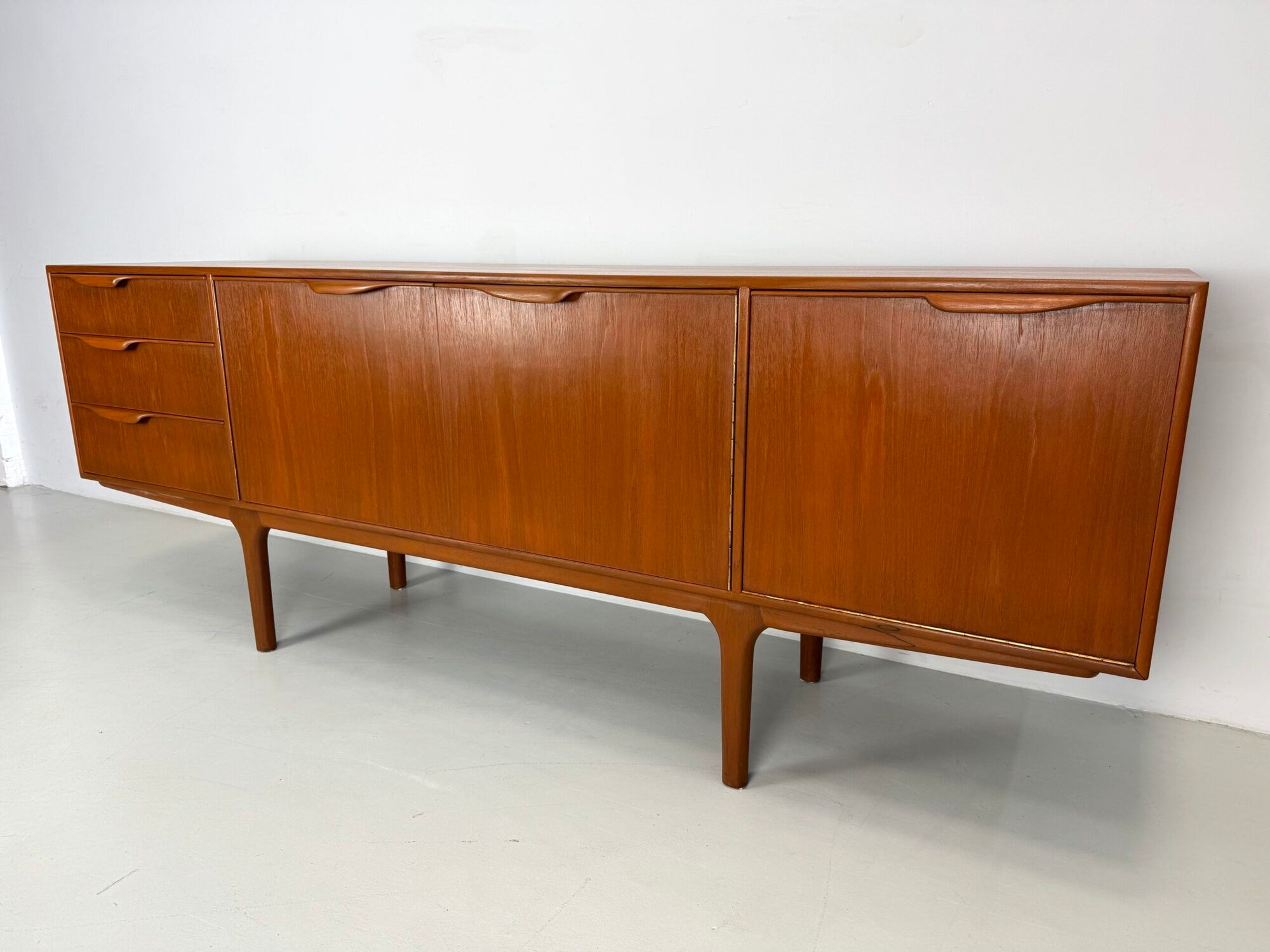 Vintage sideboard McIntosh.