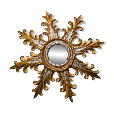 Miroir sorcière ''Soleil'' en bois doré à décor de feuilles d'acanthe