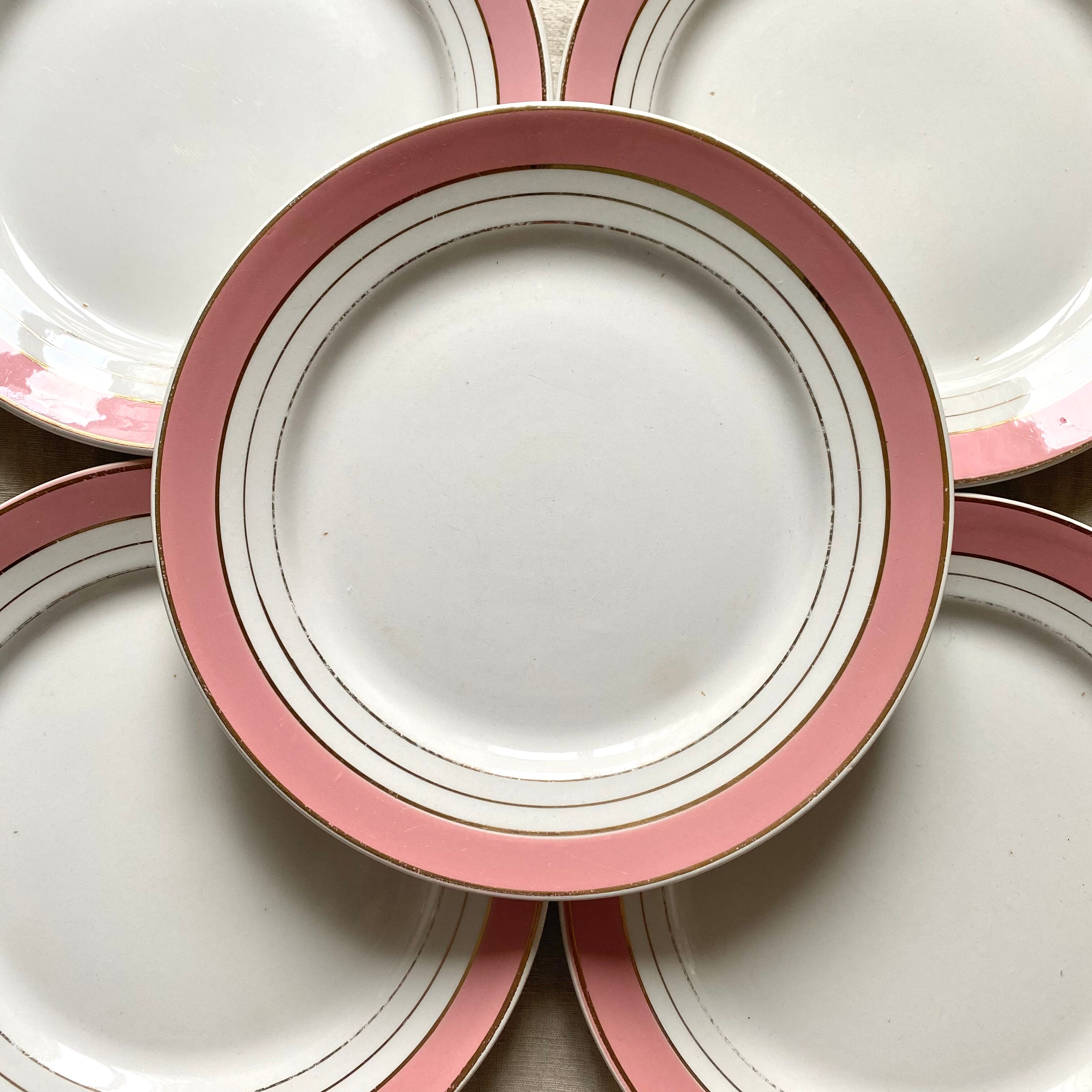 Dessert service plates and dish in Luneville porcelain