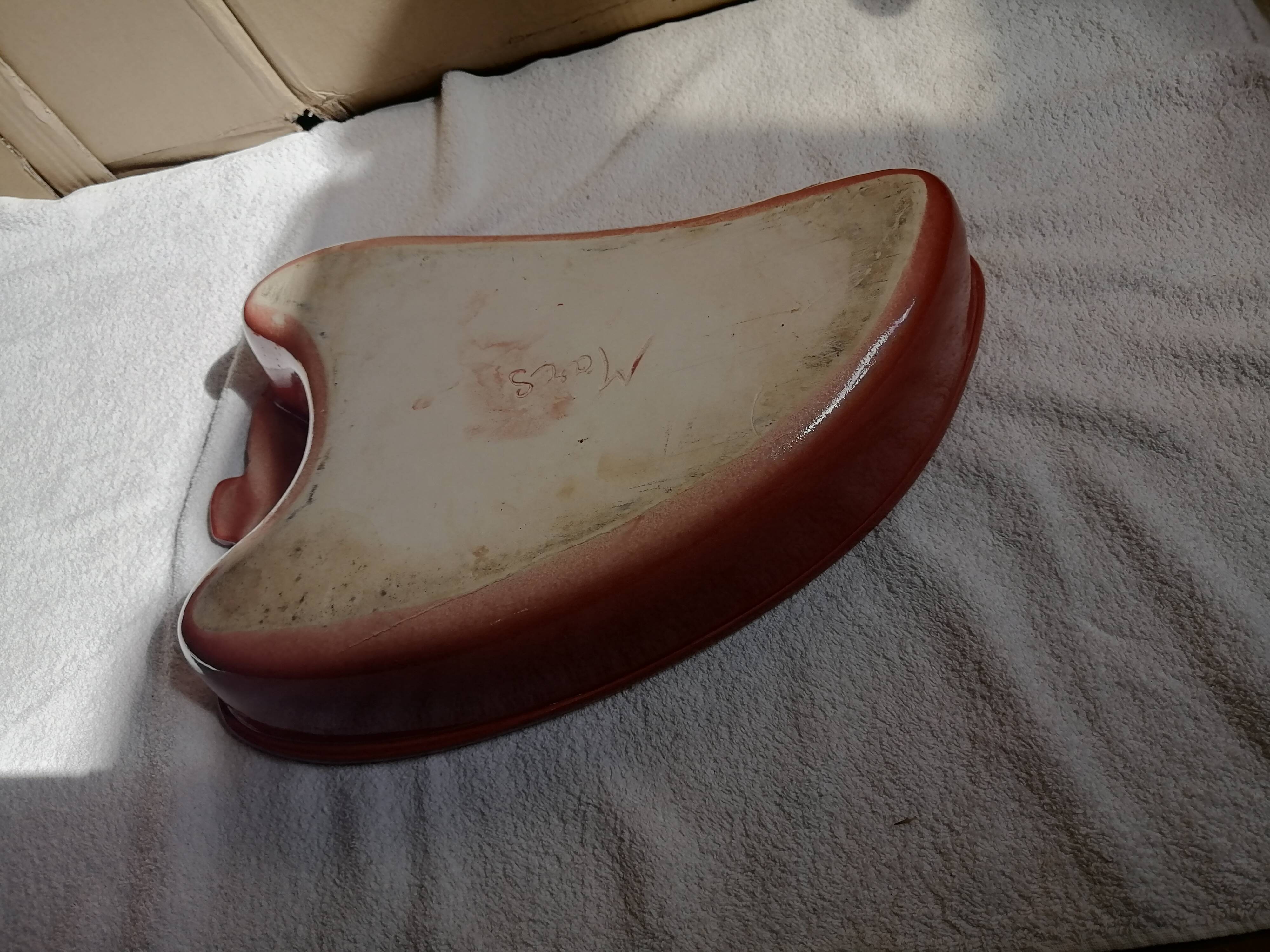 EMPTY DISH POCKET CERAMIC SLIP