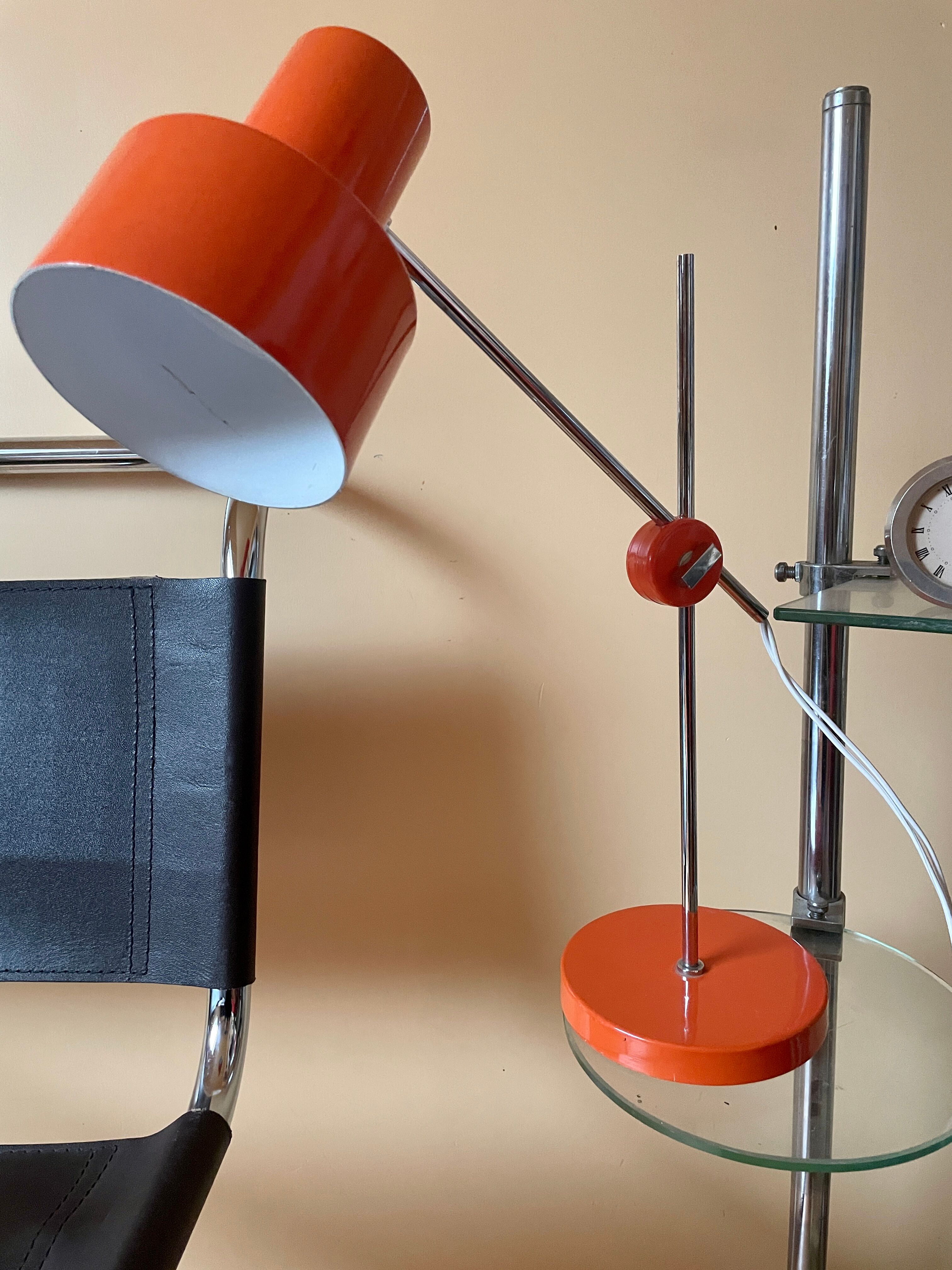 Vintage assembler lamp