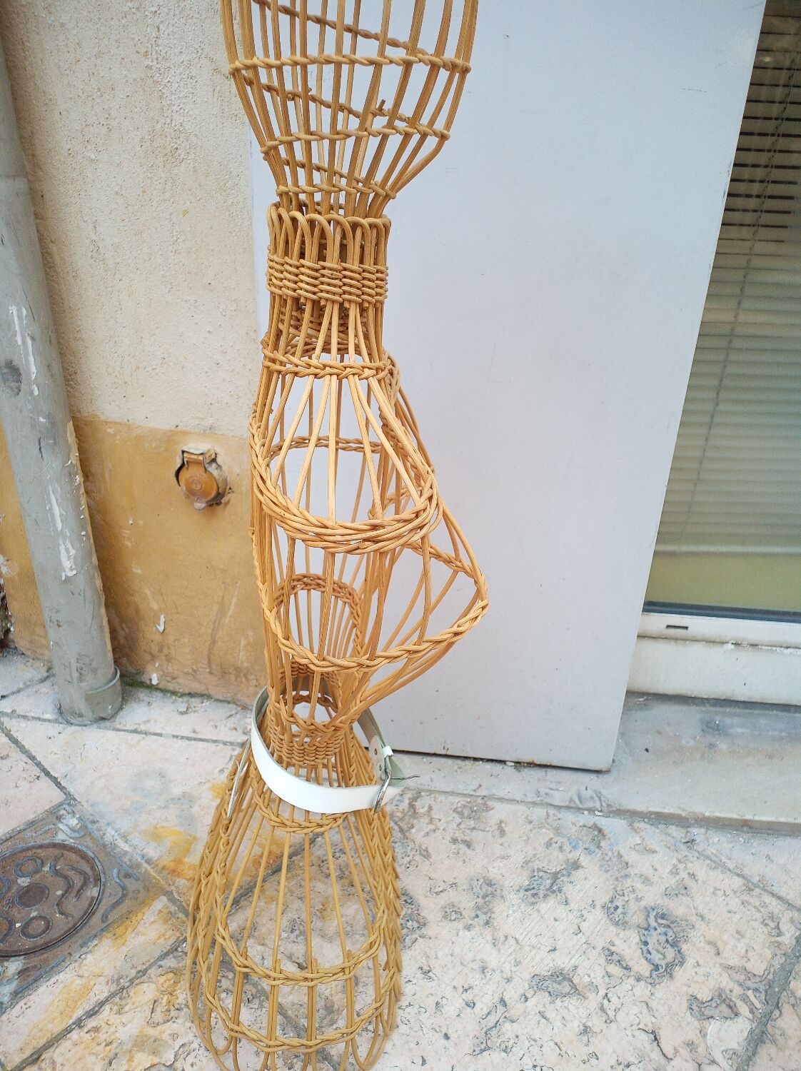 Bust year 1950 in rattan