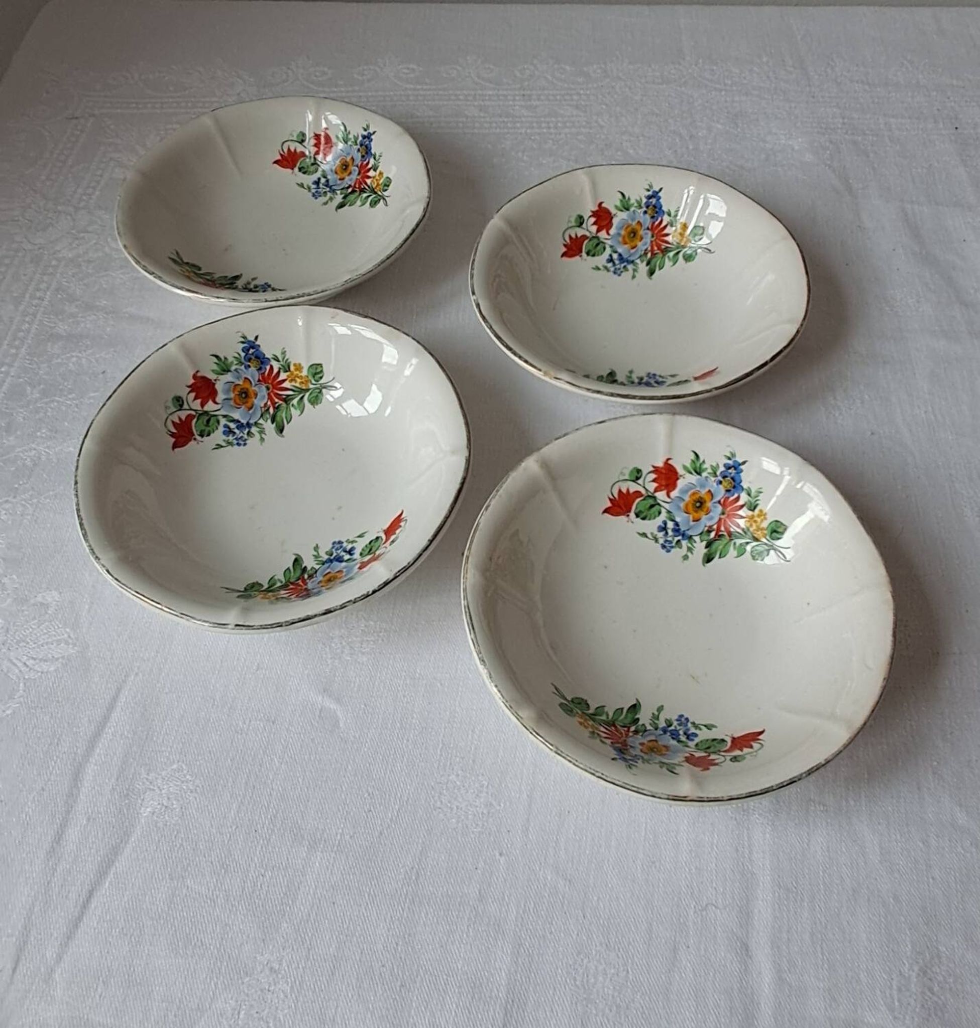 Coupelles vintage Digoin Sarreguemines. Décalcomanies de fleurs