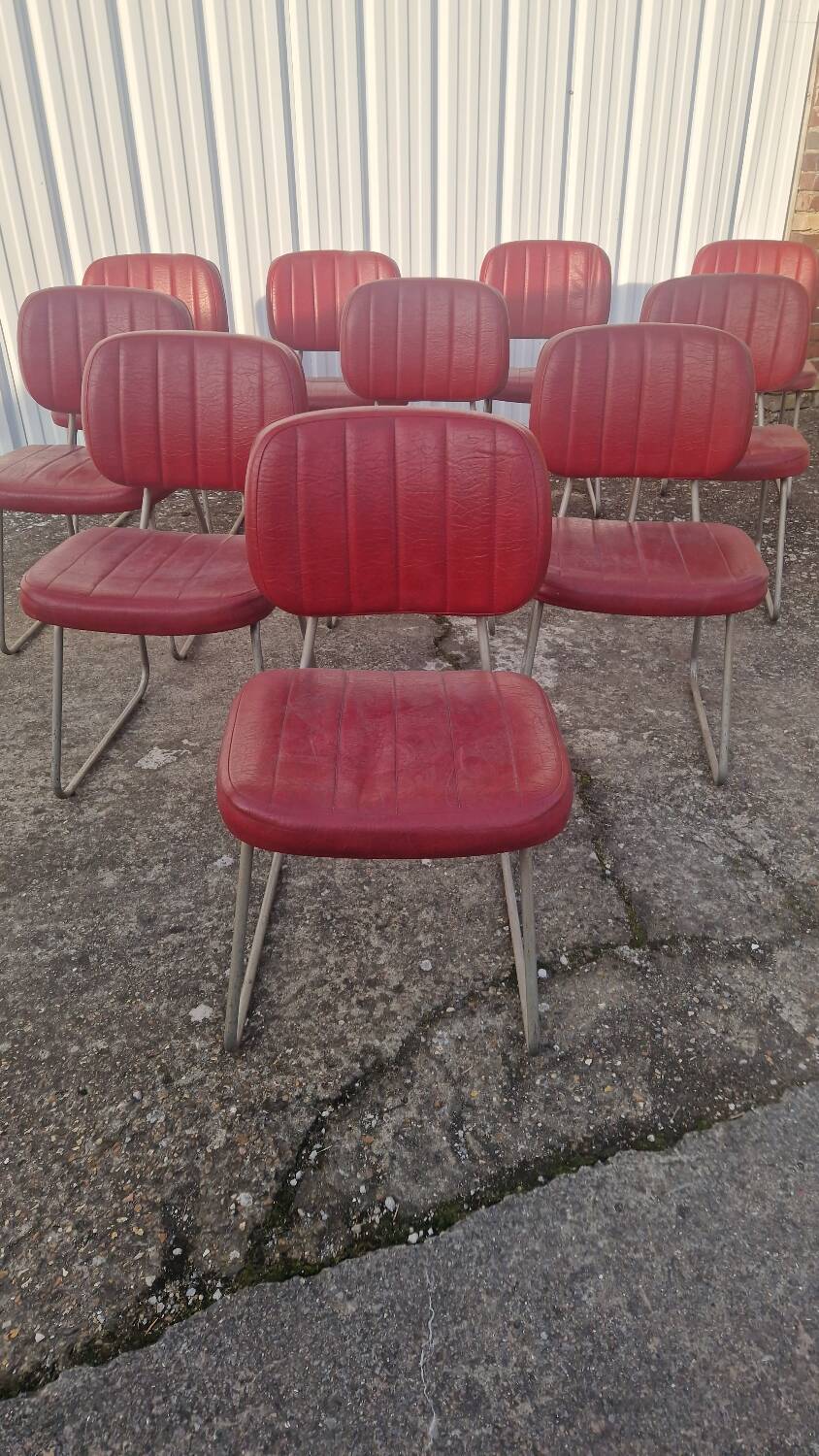 Set of 10 vintage US chairs