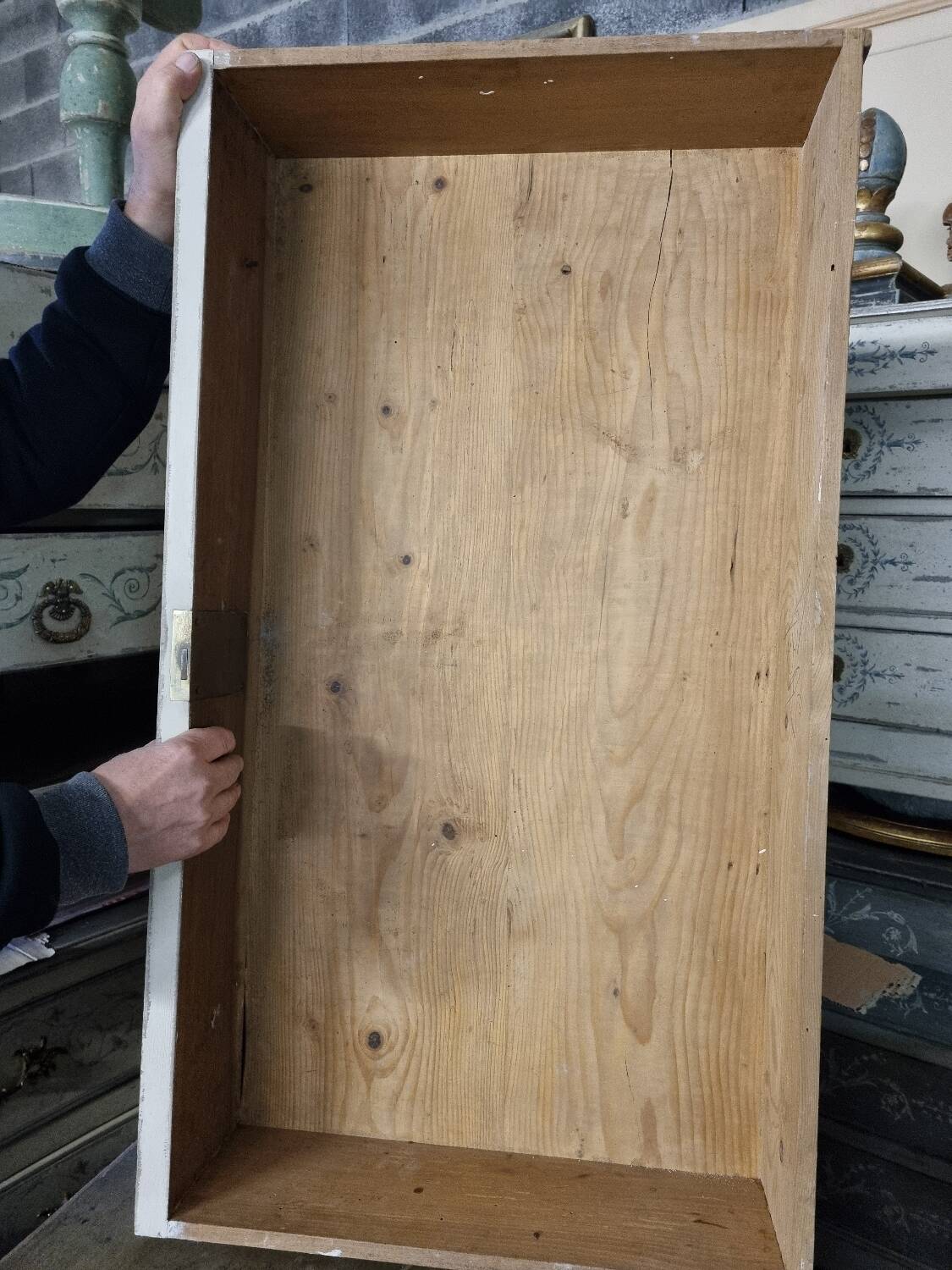Old chest of drawers