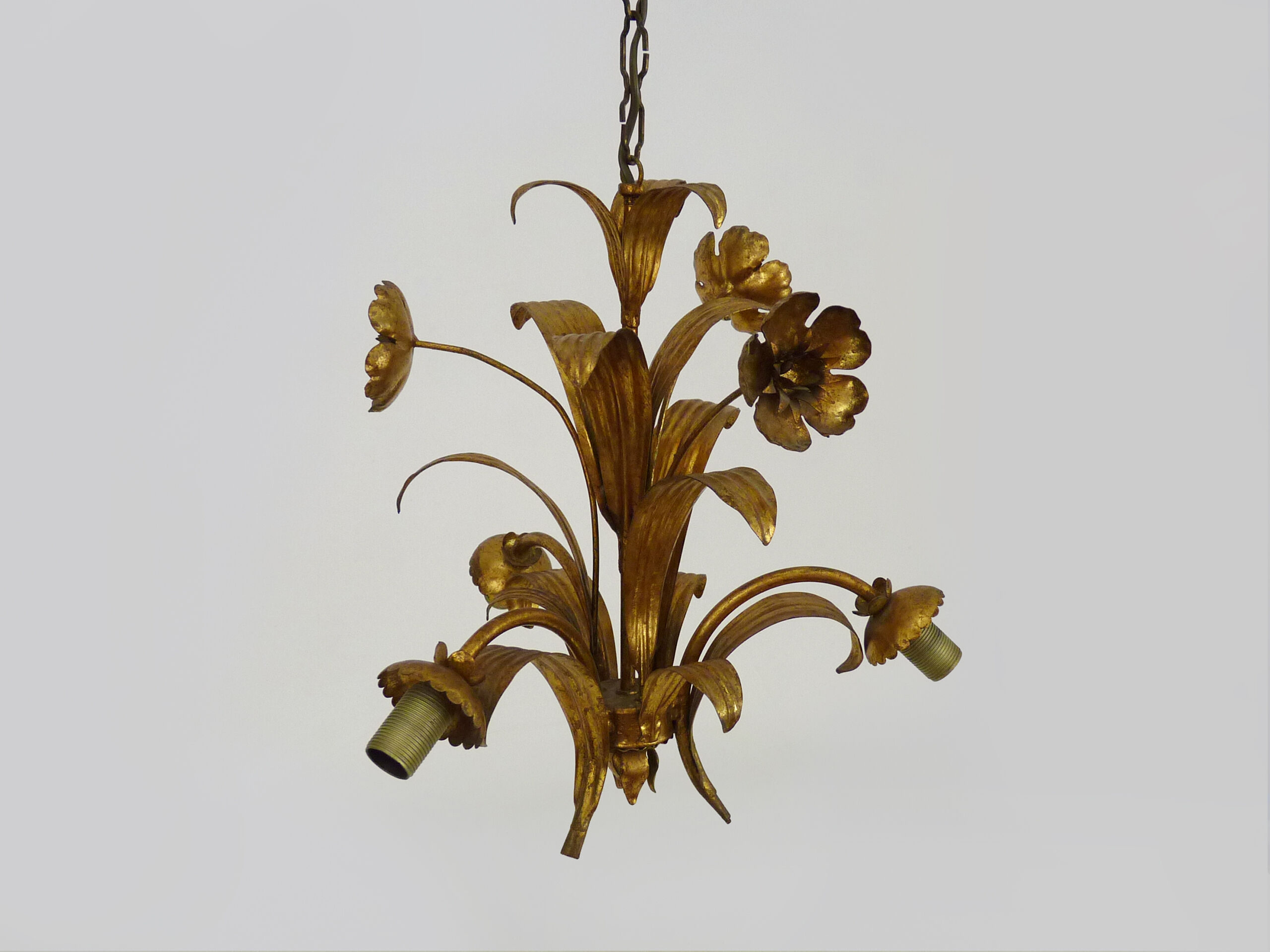 Vintage Masca chandelier in aged golden metal and golden flower