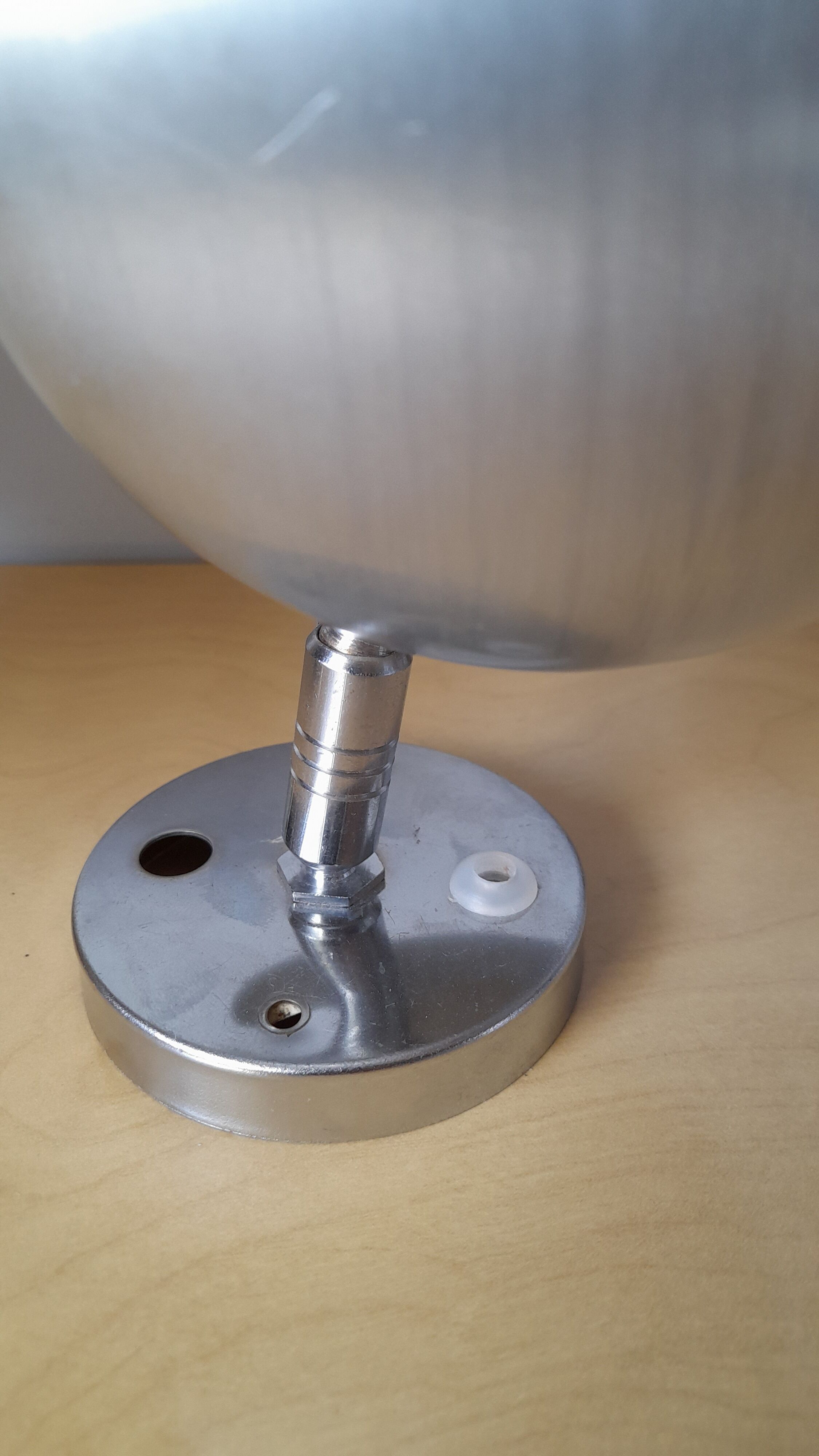 Pair of eyeball spots, Alumininor