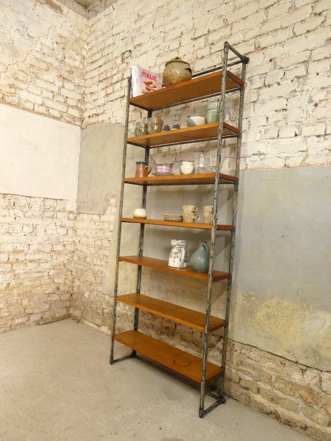 1930 freestanding shelf