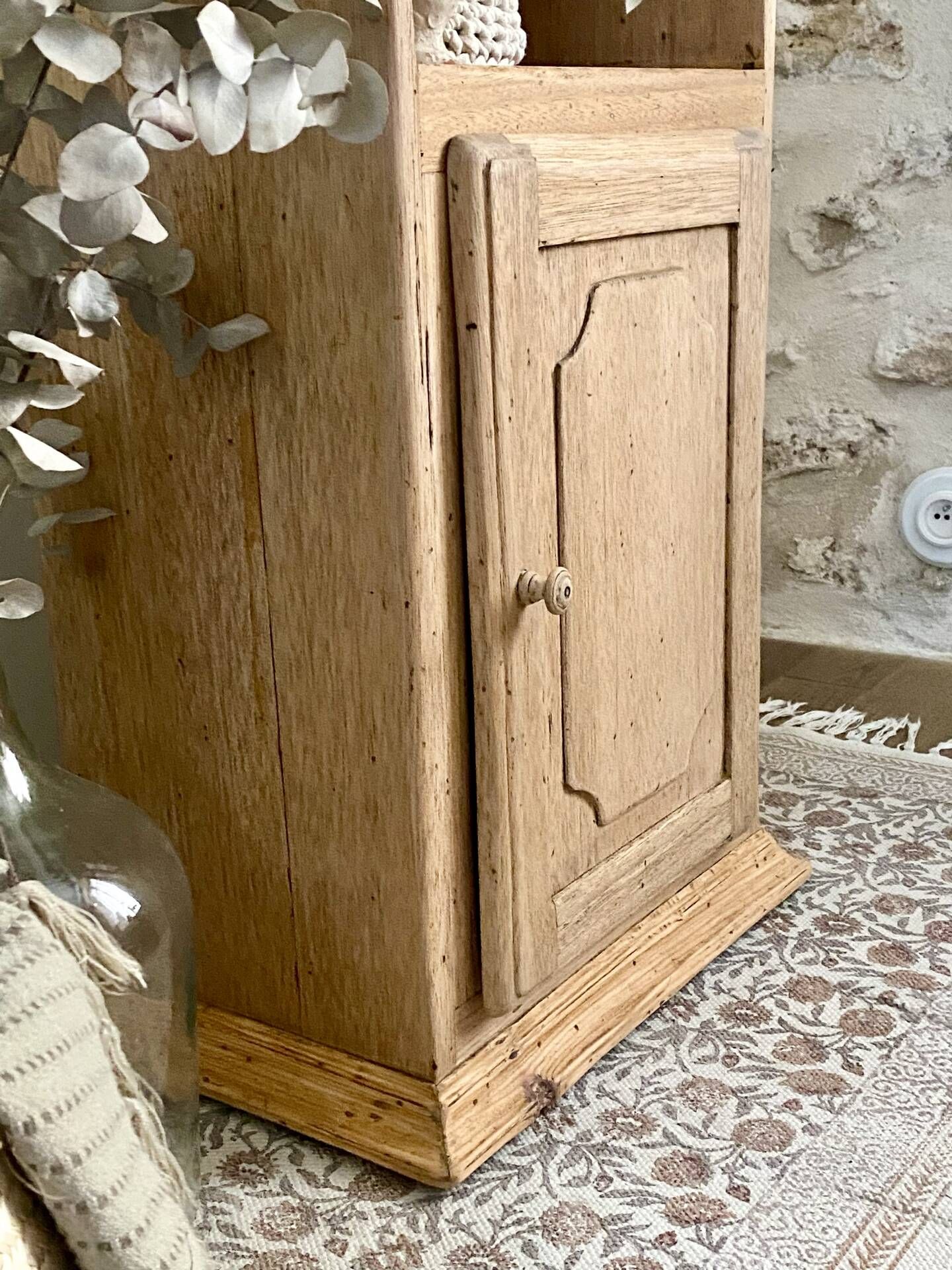Occasional furniture