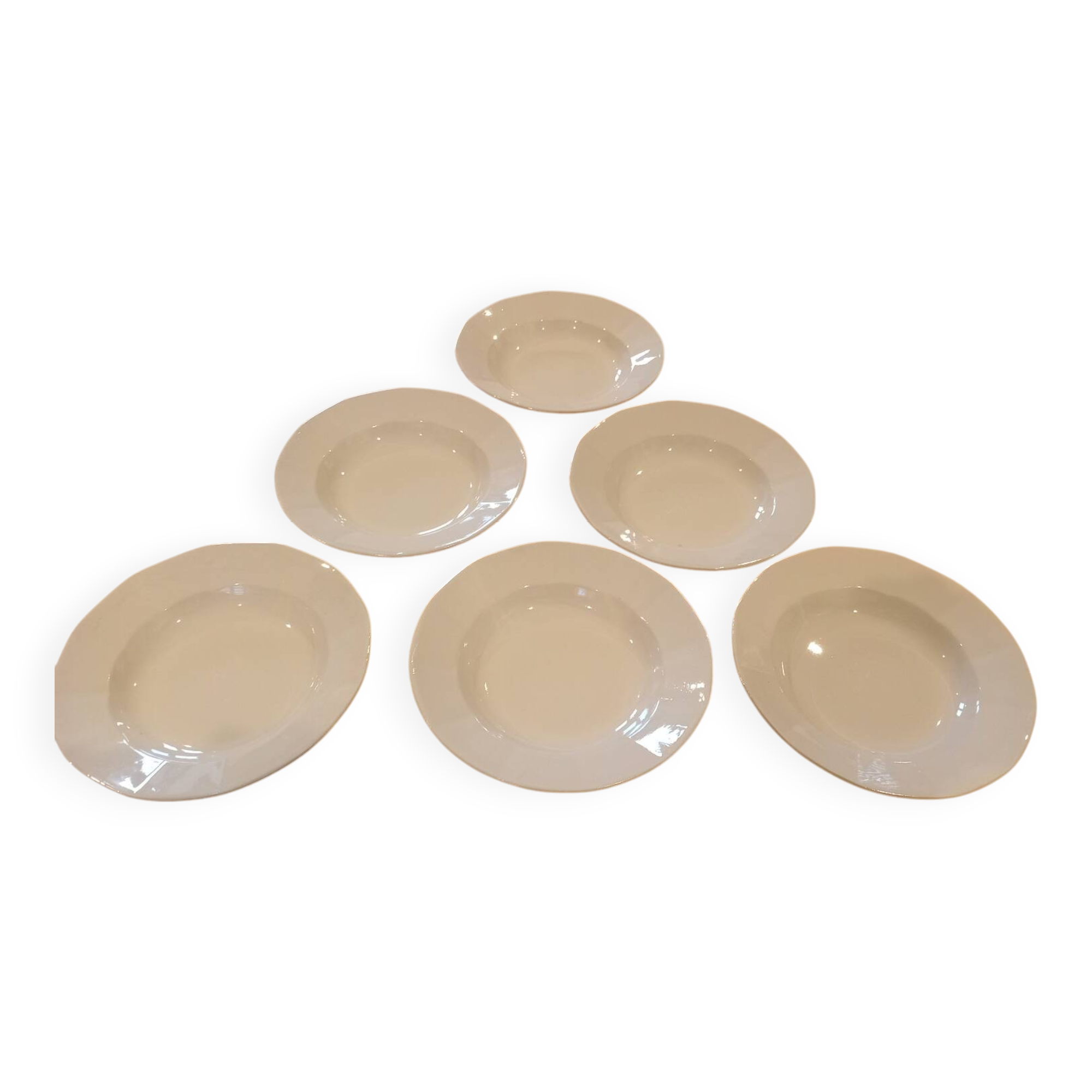 Set of vintage 1930s plates