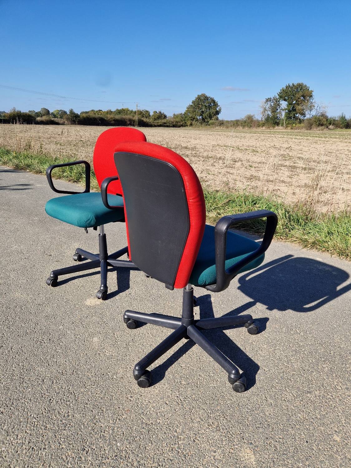 Set of 2 ergonomic office chairs from Vitra
