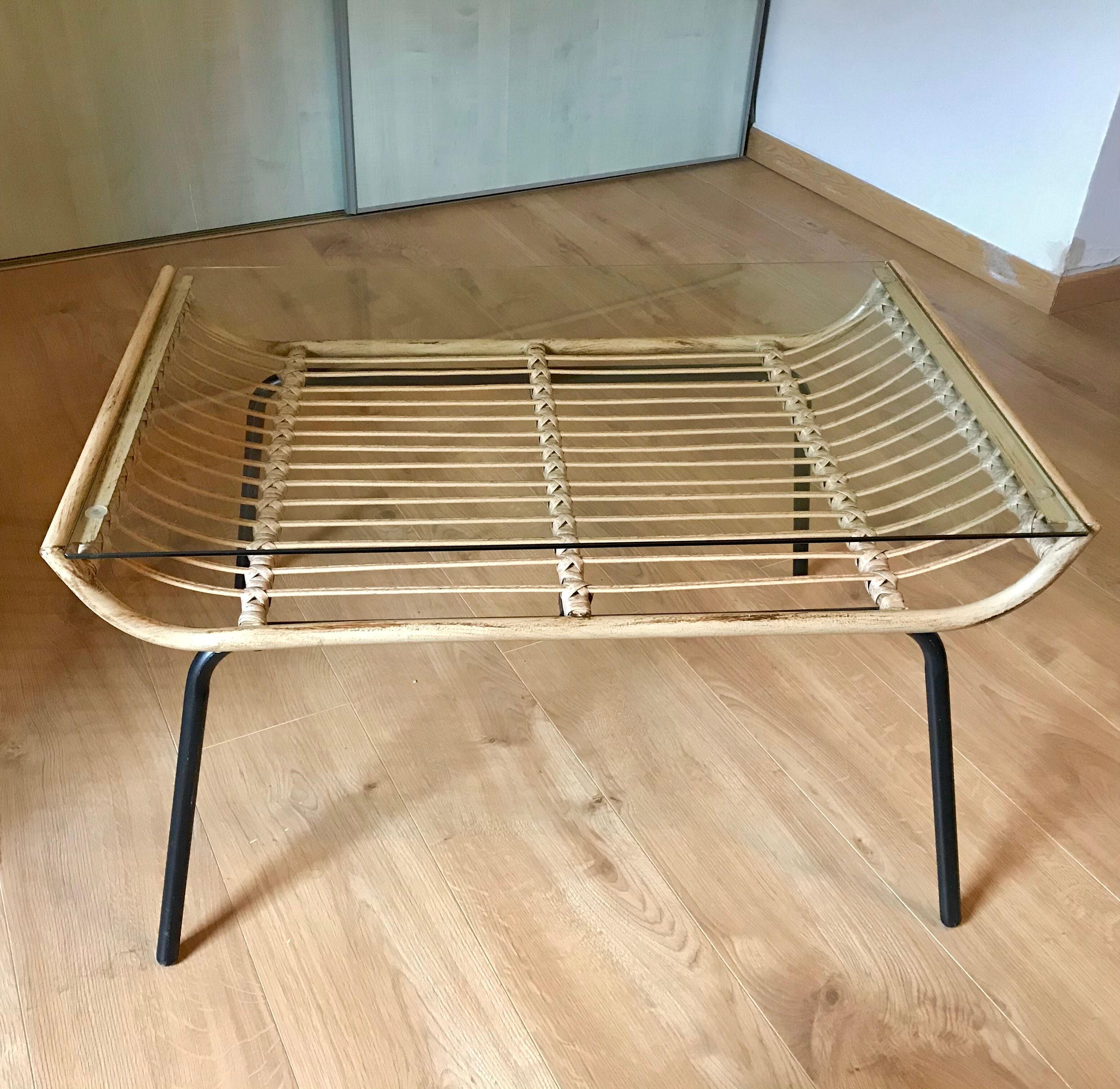 Coffee table, glass magazine holders