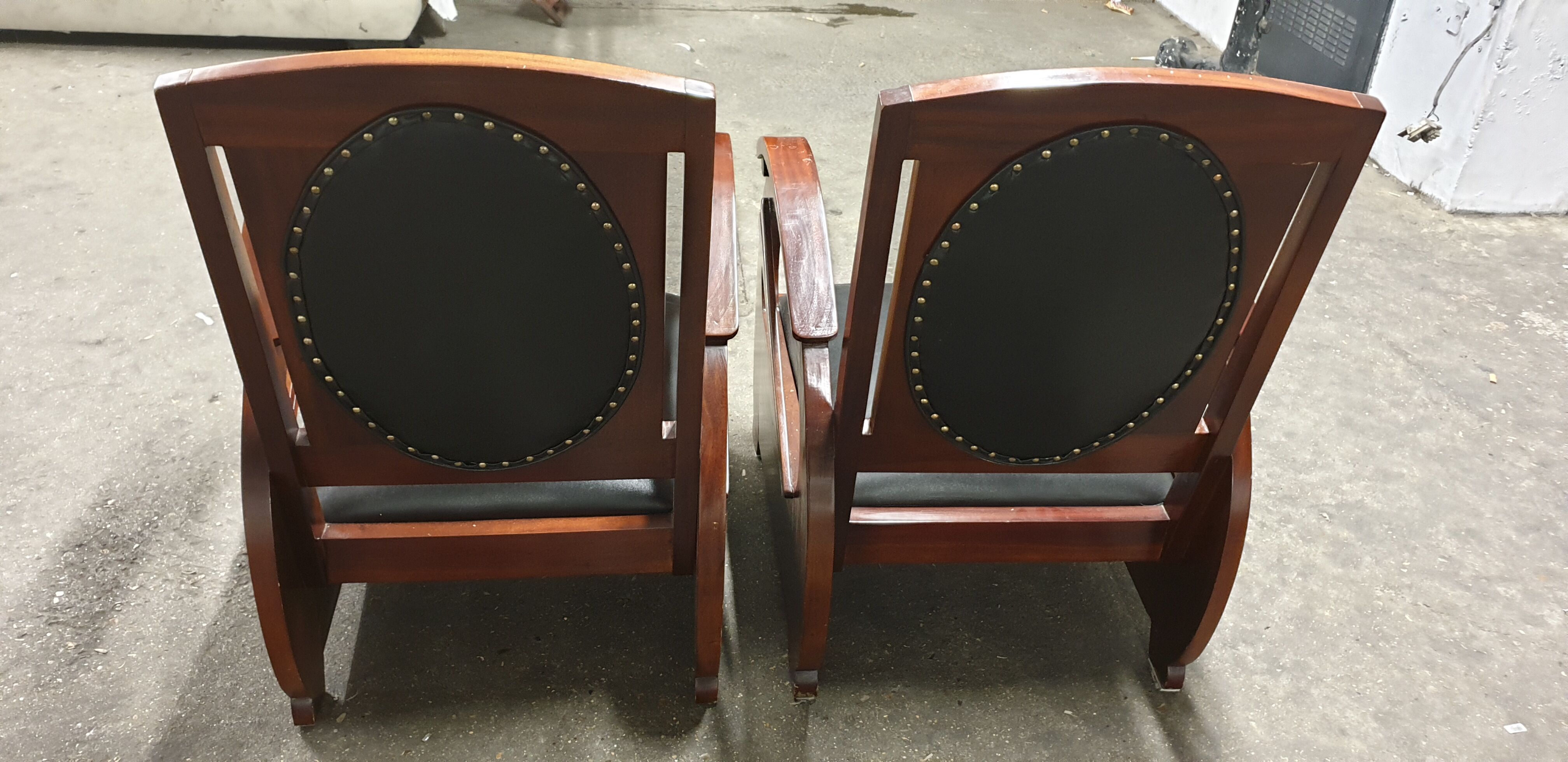 Pair of chairs desing boat