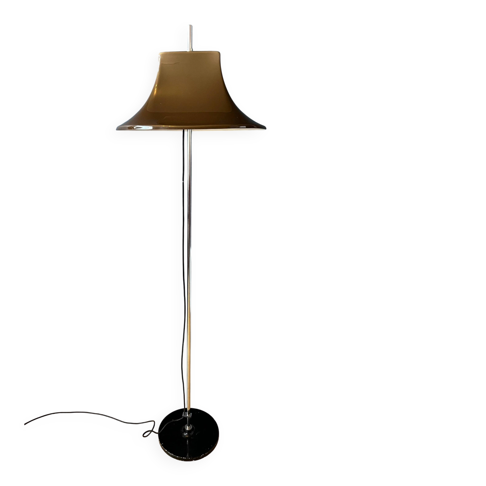 Space Age floor lamp by Willem Hagoort with a beige witch hat-shaped shade.