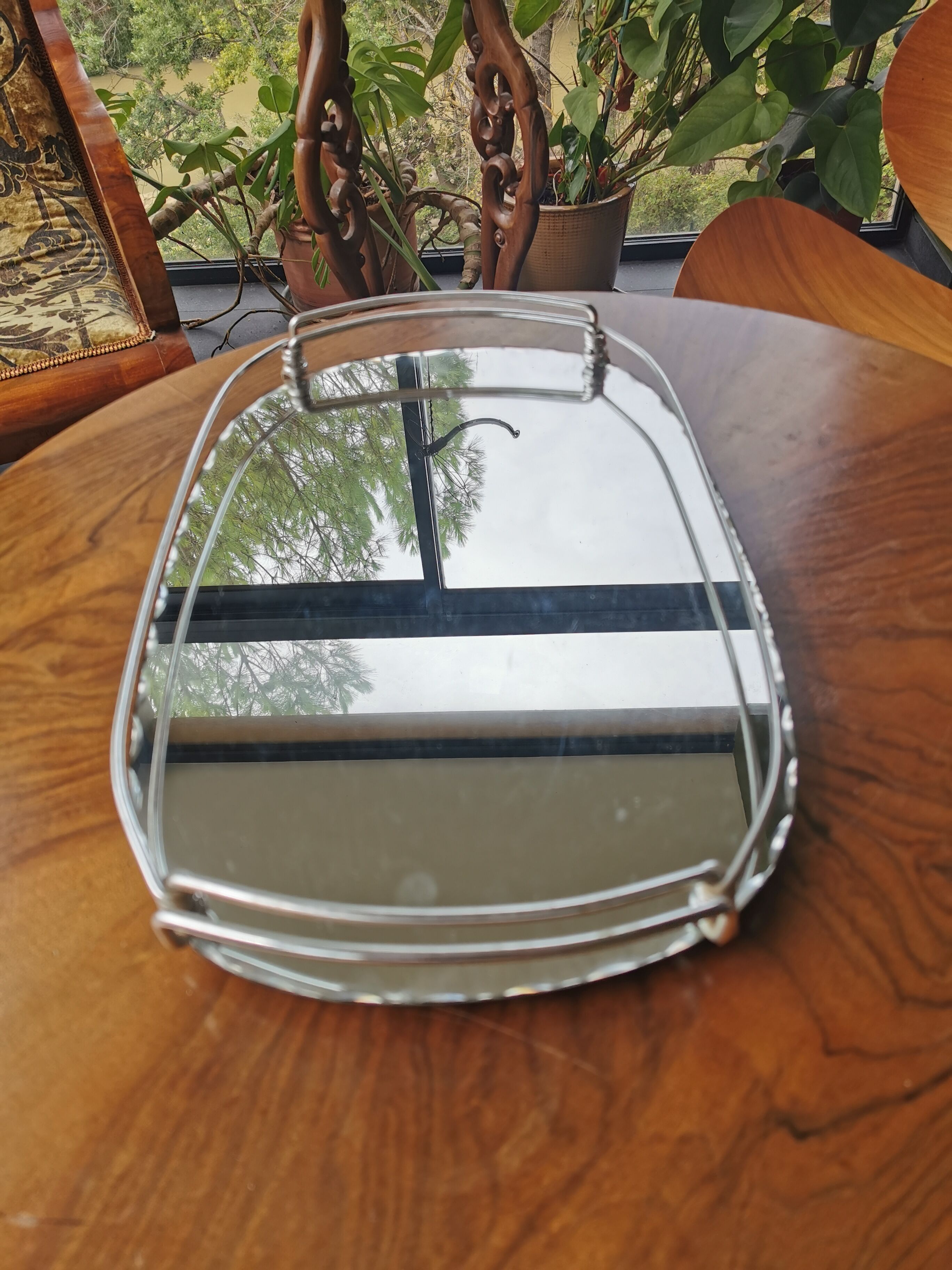 Art deco chrome metal top and mirror