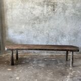 Grande table basse arrondie en teck asiatique ancien