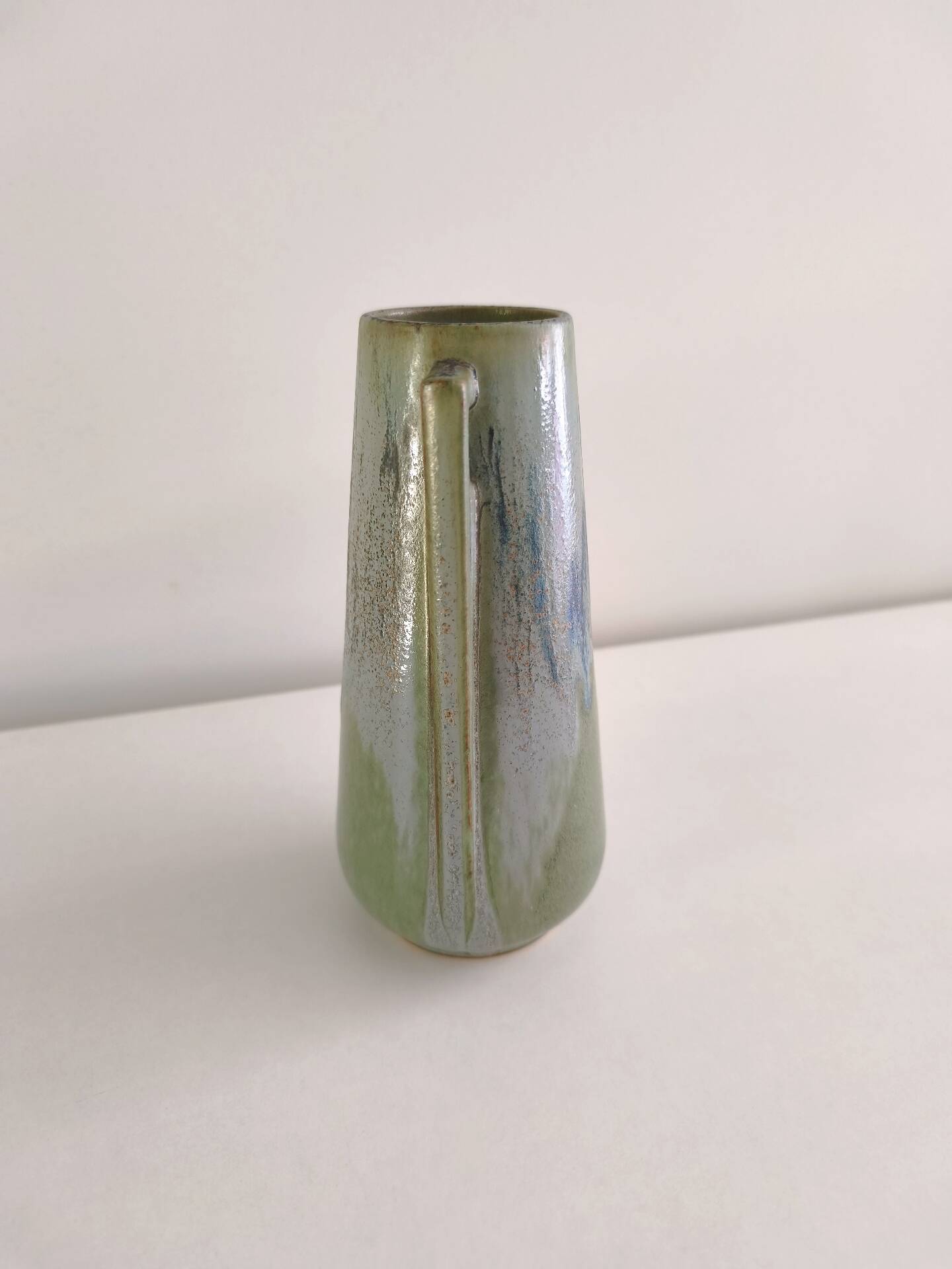 Art Deco Denbac vase with handles no. 226 in flamed stoneware - engraved signature