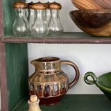 Plat en bois brulé