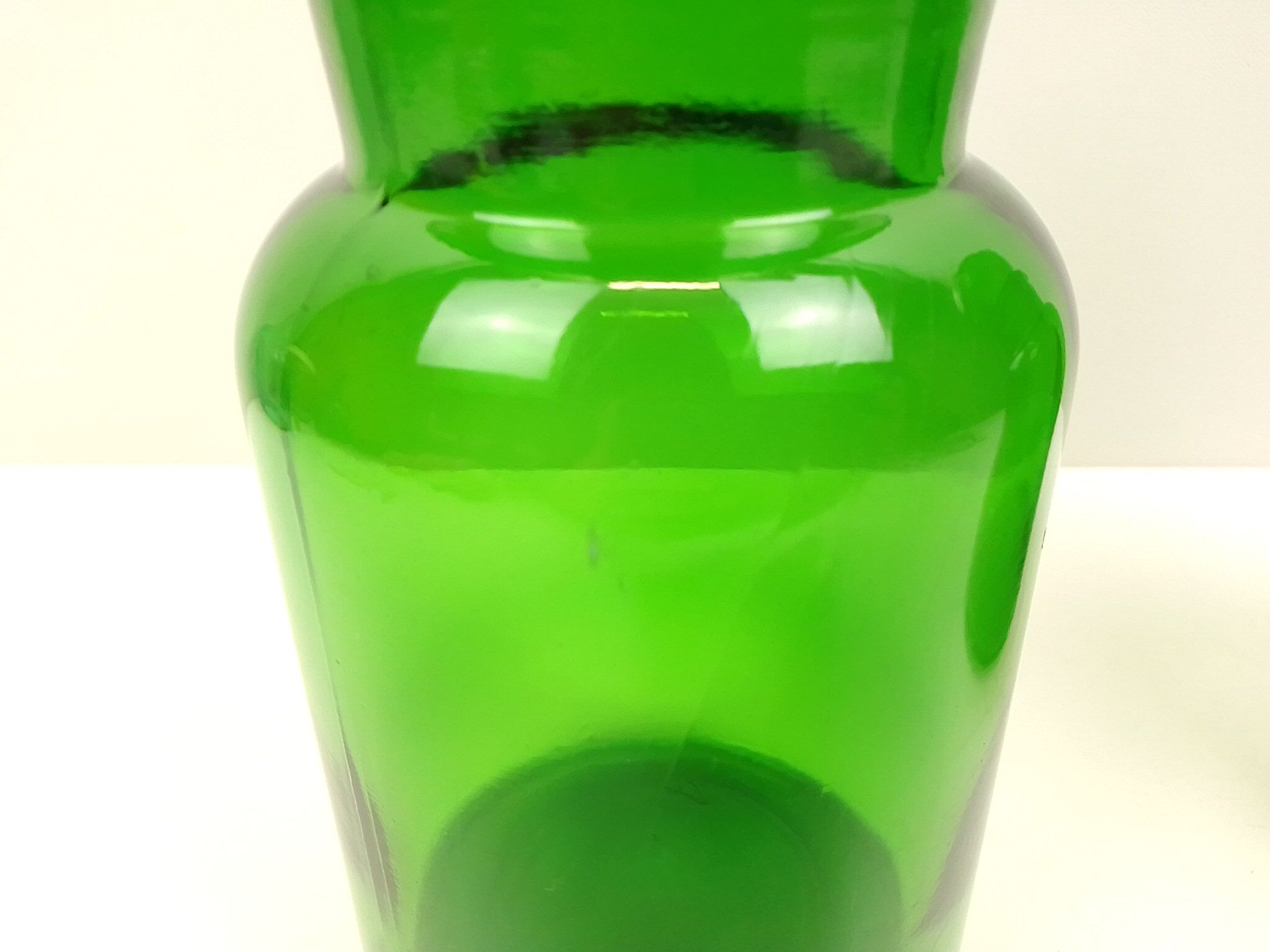 Set of 2 airtight green glass jars 22.5 cm