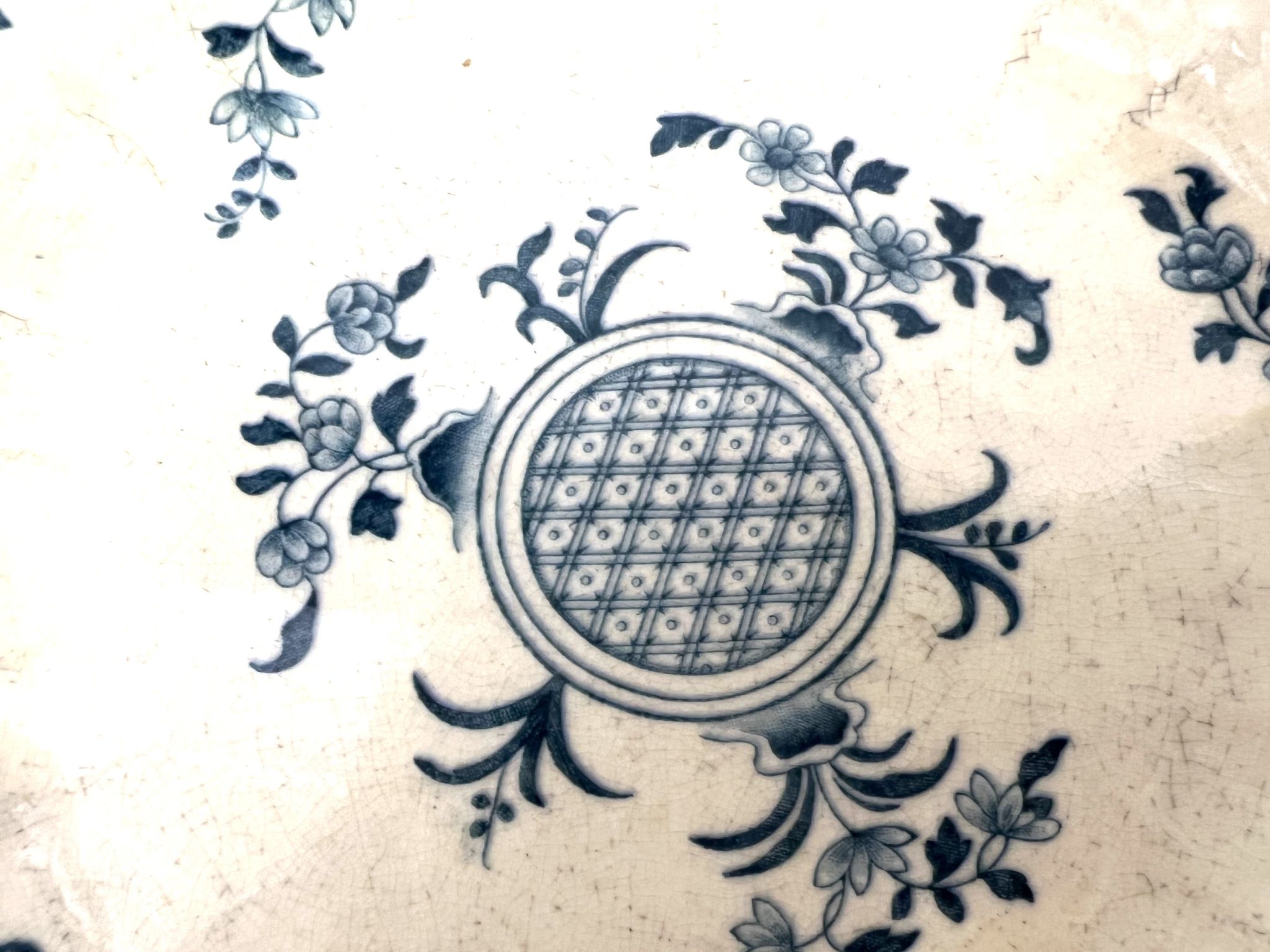 6 assiettes dessert minton montrose 19ème