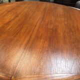 Scandinavian round table
