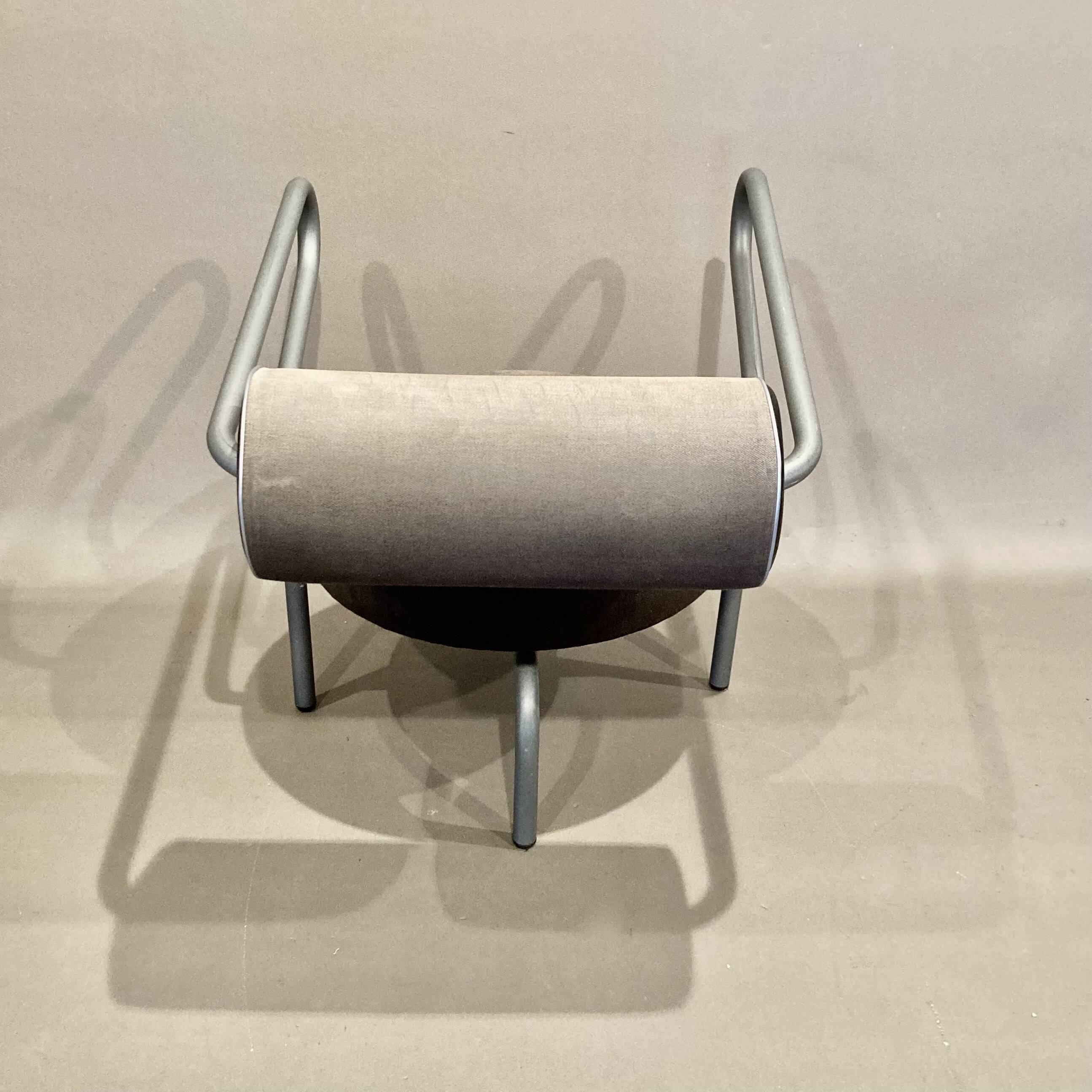 Pair of designer armchairs "the natural choice".