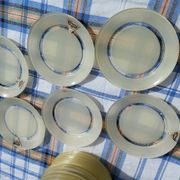 Service d’assiettes Duralex neuf 14 pièces avec étiquettes