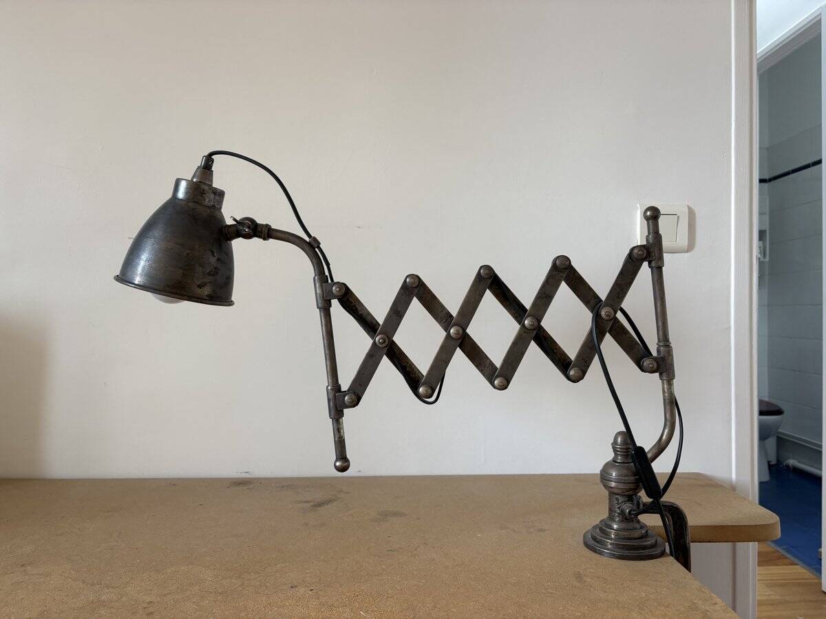 Lampe industrielle à ciseaux, pince d'établi