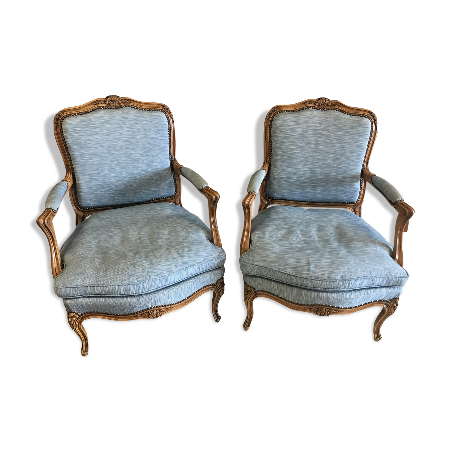 Paire de fauteuils cabriolets style Louis XV