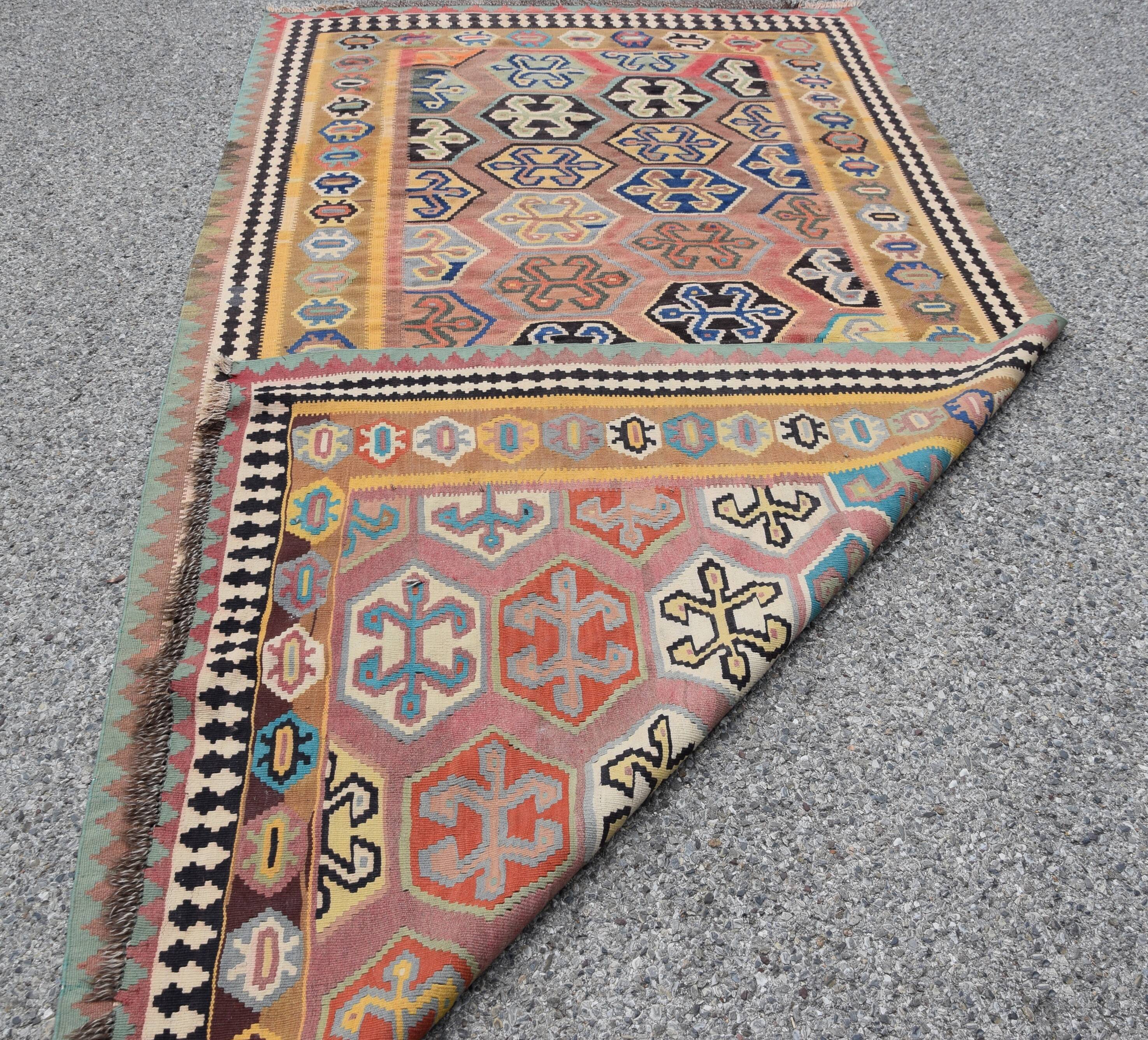 Tapis Kilim Iran Shiraz GashgaÏ : 1.57 X 2.77 Mètres - "Galerie Sardje"