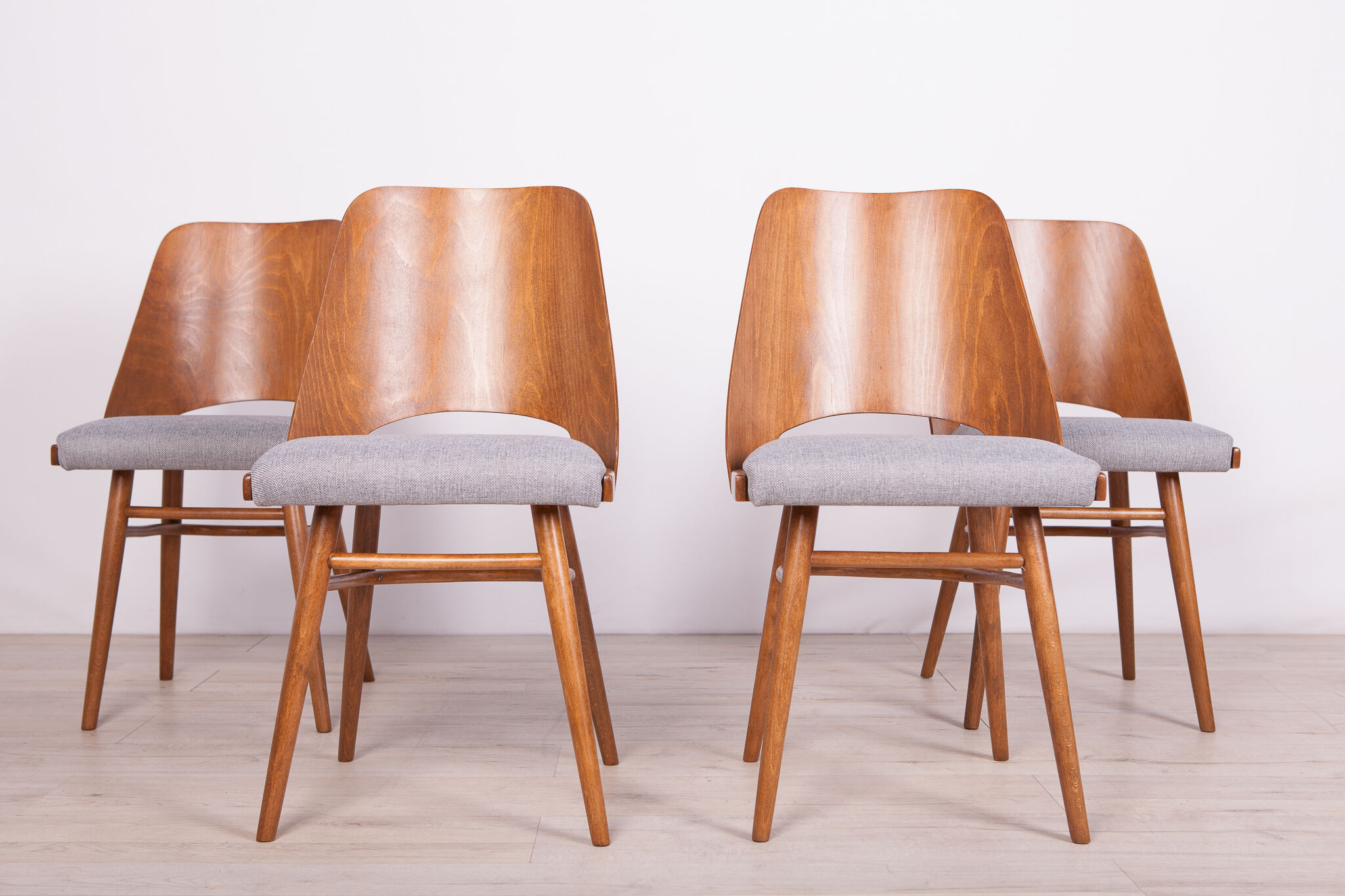 Model lollipop dining chairs from Tatra, 1960s, set of 4