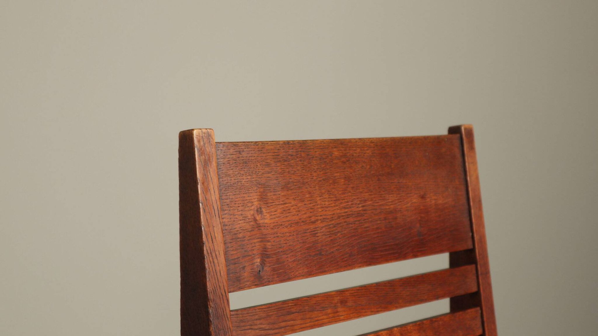 Set of 4 Dutch Hague School oak dining chairs, 1925-1935