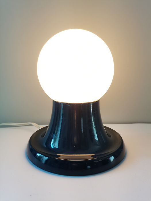 Castiglioni Brothers Table Lamp for Flos - Lightball
