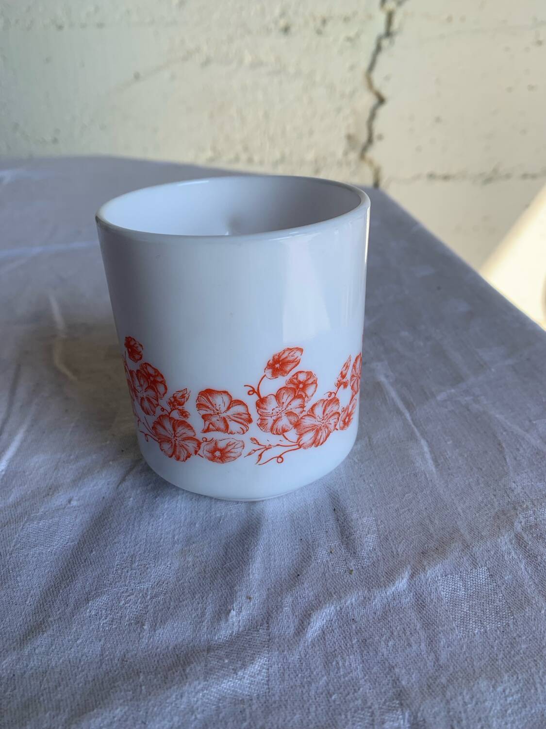 Set of 6 vintage Arcopal cups