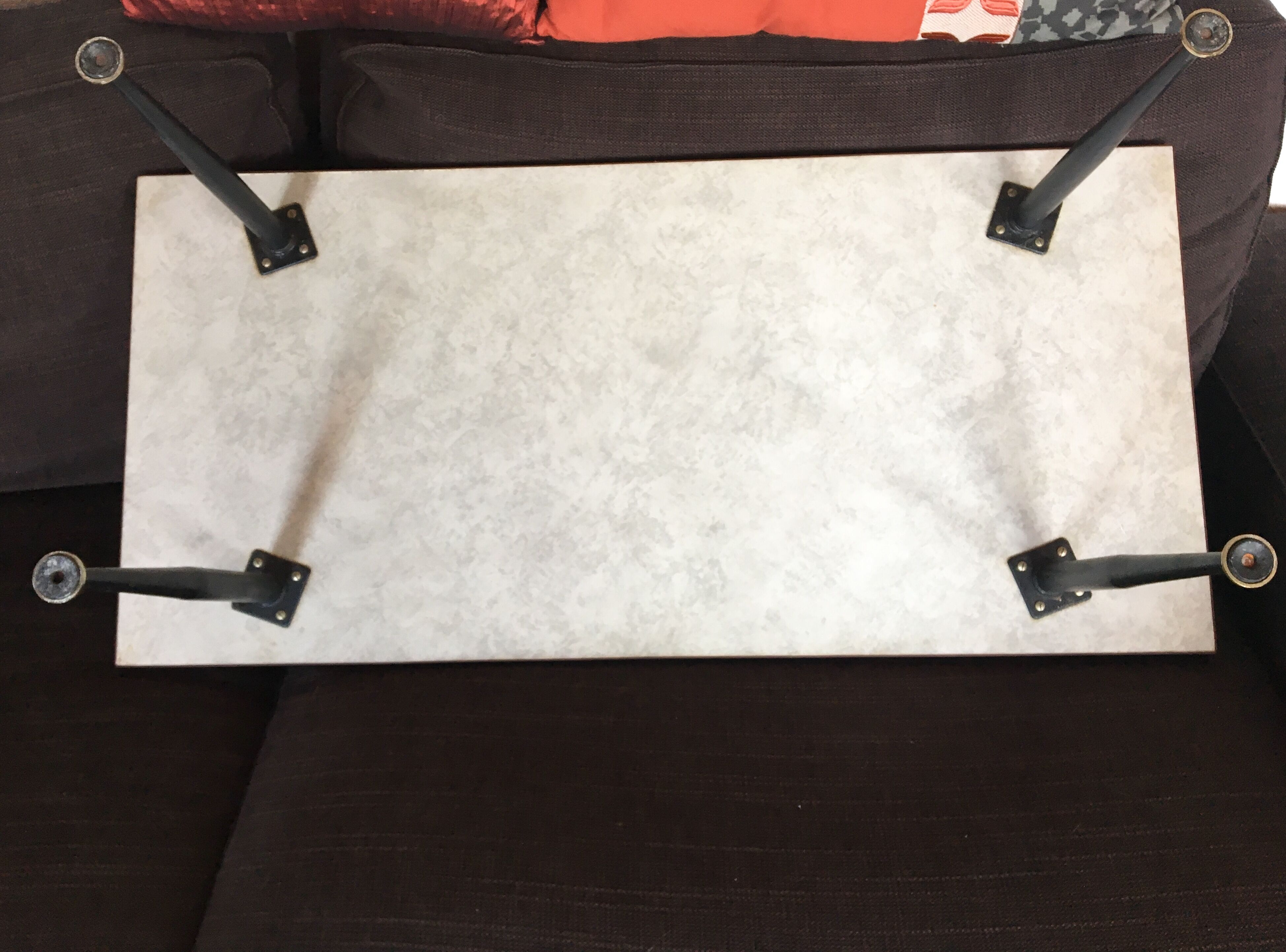 Table low 60s formica