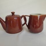 Teapot and milk jar from Bistrot Villeroy Bosh