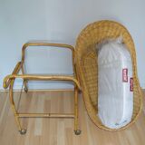 Cradle in rattan & wicker on foot