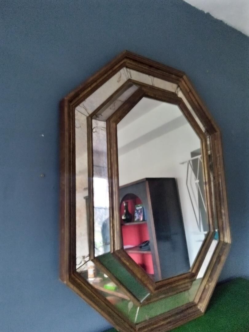 Old octagonal mirror  82x102cm