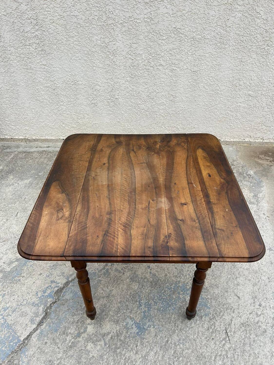 Table extensible en bois