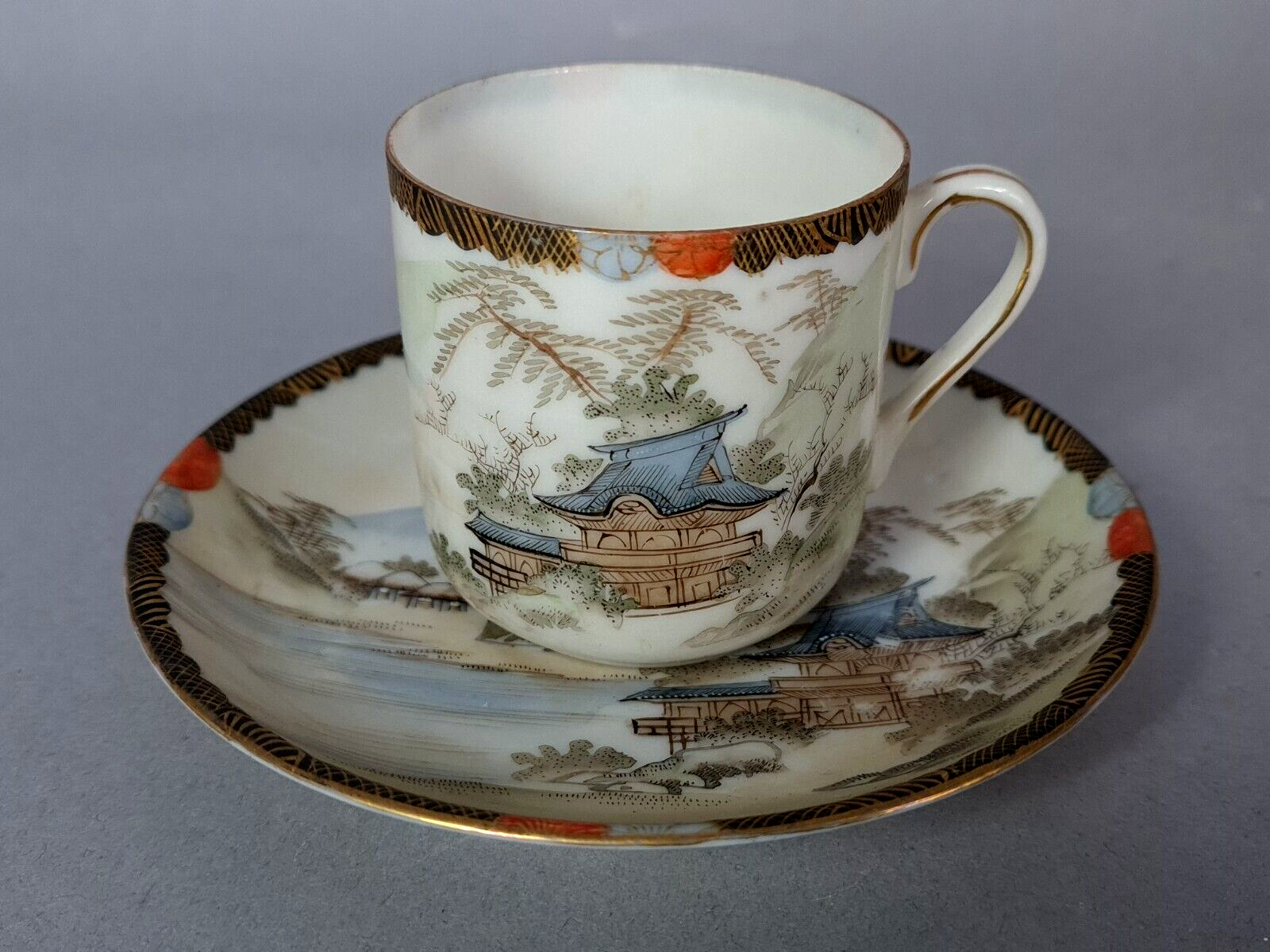Service à Café Japonais Vintage En Porcelaine Fine – 2 Tasses Et 6 Soucoupes Dorées