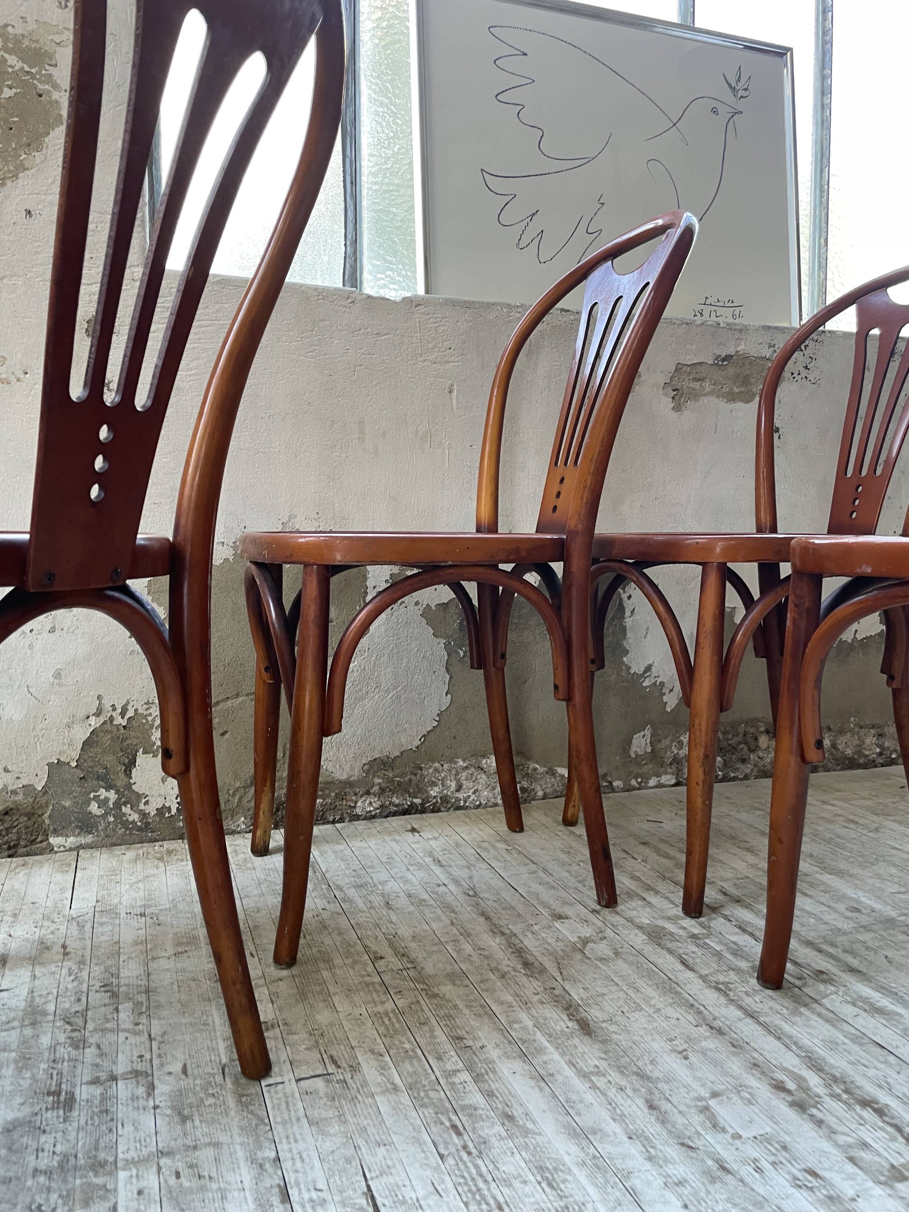 6 bistro chairs