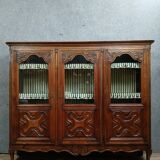 Louis XV style bookcase in walnut circa 1850-1880