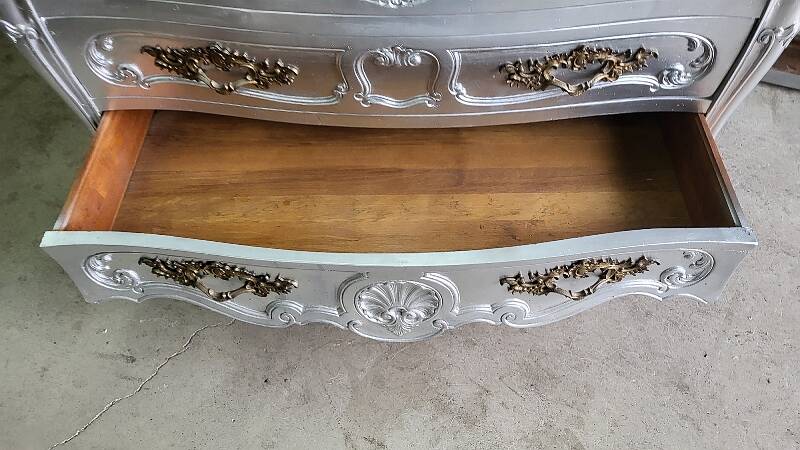 Commode style louis XV argente 3 tiroirs