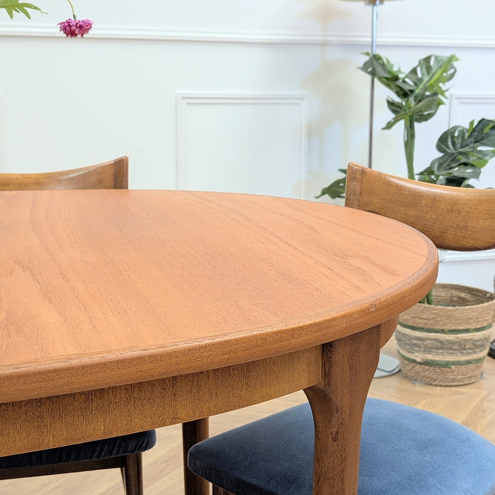 Table à manger scandinave McIntosh