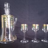 Carafe and 3 liquor glasses with Jugendstijl motifs, year 1920