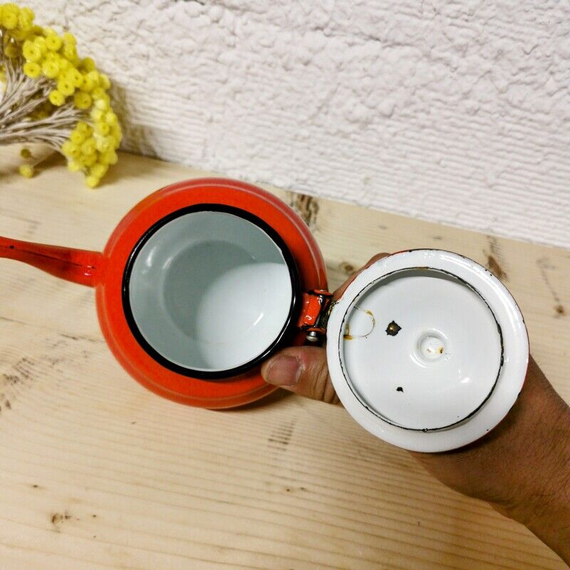 Red enamelled teapot